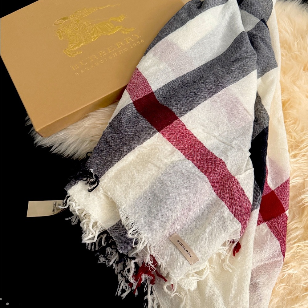 Burberry large check merino wool scarf. New.